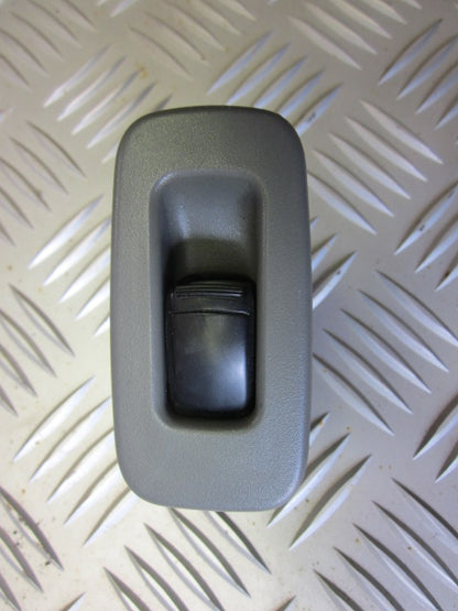 Daewoo Nubira Kontakt Rudehejs Med OEM Nr. Ophugger Fra Daewoo Ophugger