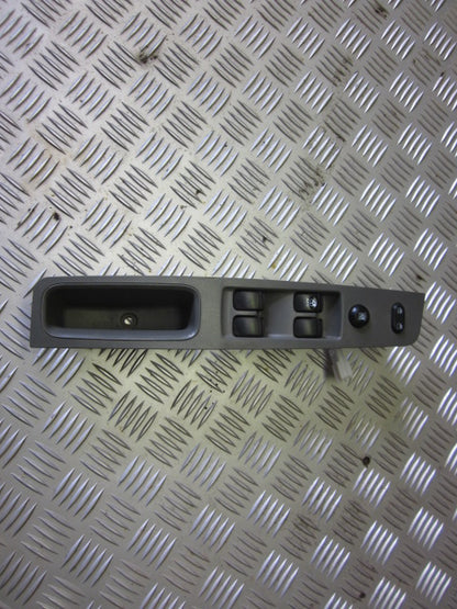 Daewoo Nubira Kontakt Rudehejs Med OEM Nr. Ophugger Fra Daewoo Ophugger