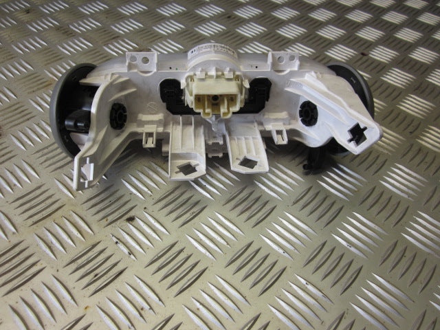 Citroen C1 Varmeregulering Med OEM Nr. Ophugger Fra Citroen Ophugger