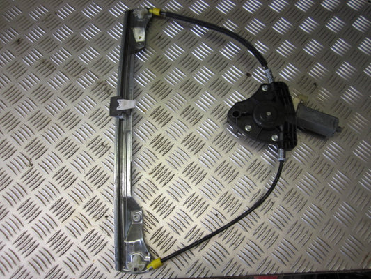 Renault Clio 3 Rudemotor - Rudehejs Med OEM Nr. Ophugger Fra Renault Ophugger