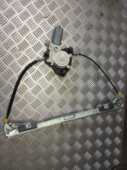 Renault Clio 3 Rudemotor - Rudehejs Med OEM Nr. Ophugger Fra Renault Ophugger