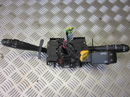 Renault Clio 3 Kontakt Combi Med OEM Nr. 8200634238 Fra Renault Ophugger