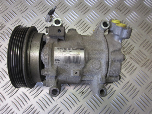 Renault Clio 3 Aircondition Pumpe Med OEM Nr. Ophugger Fra Renault Ophugger