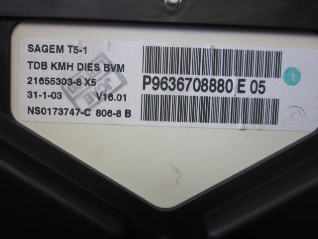 Peugeot 307 Speedometer - Instrument Med OEM Nr. 9636708880 Fra Peugeot Ophugger