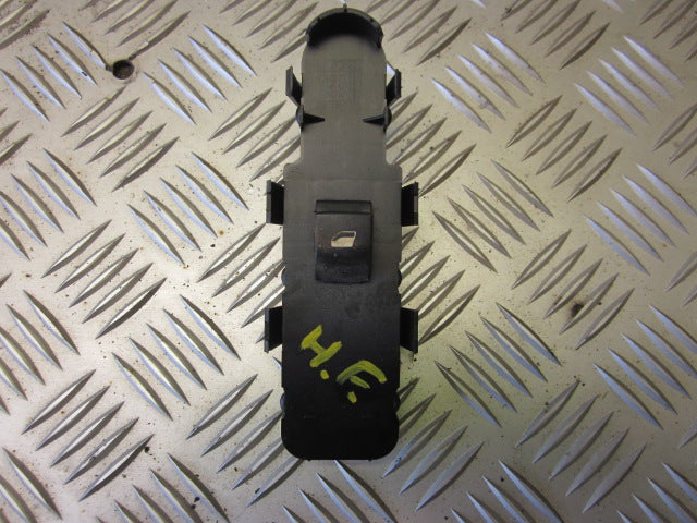 Peugeot 307 Kontakt Rudehejs Med OEM Nr. Ophugger Fra Peugeot Ophugger