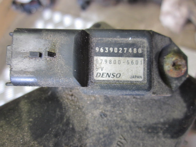 Peugeot 307 Køler Intercooler Med OEM Nr. Ophugger Fra Peugeot Ophugger