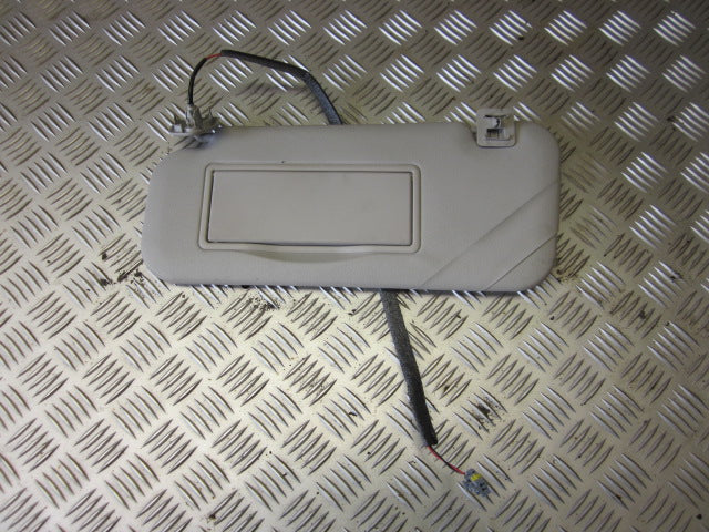 Peugeot 307 Solskærm Med OEM Nr. Ophugger Fra Peugeot Ophugger