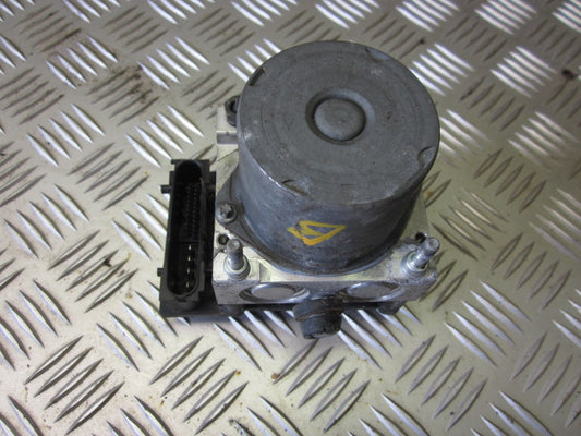 Nissan Almera N16 Abs Pumpe Med OEM Nr. 0265800330 Fra Nissan Ophugger