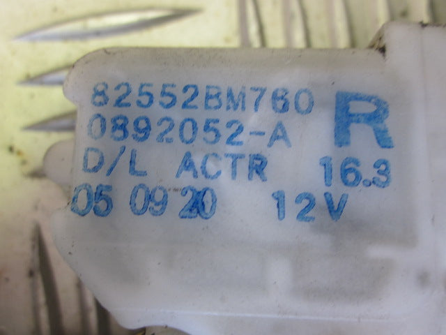 Nissan Almera N16 Dørlås Med OEM Nr. 82552BM760 Fra Nissan Ophugger