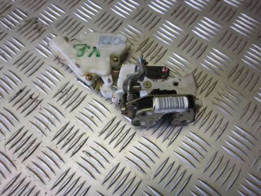 Nissan Almera N16 Dørlås Med OEM Nr. 82553BM760 Fra Nissan Ophugger