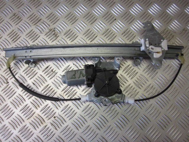 Nissan Almera N16 Rudemotor - Rudehejs Med OEM Nr. Ophugger Fra Nissan Ophugger