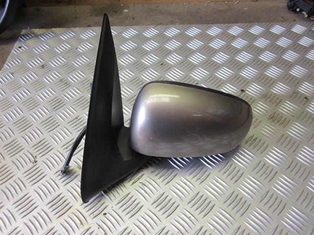 Nissan Almera N16 Sidespejl Med OEM Nr. Ophugger Fra Nissan Ophugger