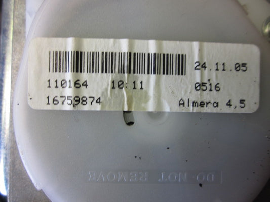 Nissan Almera N16 Sikkerhedsseler For Med OEM Nr. Ophugger Fra Nissan Ophugger