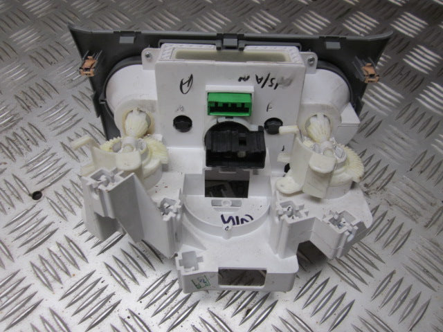 Suzuki Alto Varmeregulering Med OEM Nr. Ophugger Fra Suzuki Ophugger