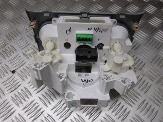 Suzuki Alto Varmeregulering Med OEM Nr. Ophugger Fra Suzuki Ophugger