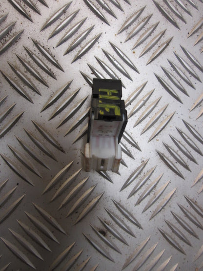 Suzuki Alto Kontakt Rudehejs Med OEM Nr. Ophugger Fra Suzuki Ophugger