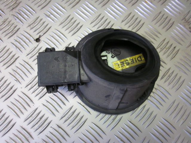 Citroen C2 Benzinklap / Tankklap Med OEM Nr. Ophugger Fra Citroen Ophugger