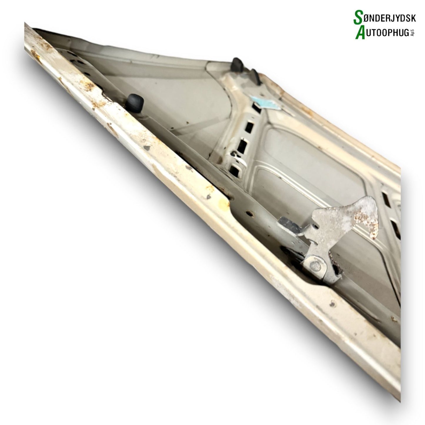 Opel Corsa A Fronthjelm Med OEM Nr. Ophugger Fra Opel Ophugger