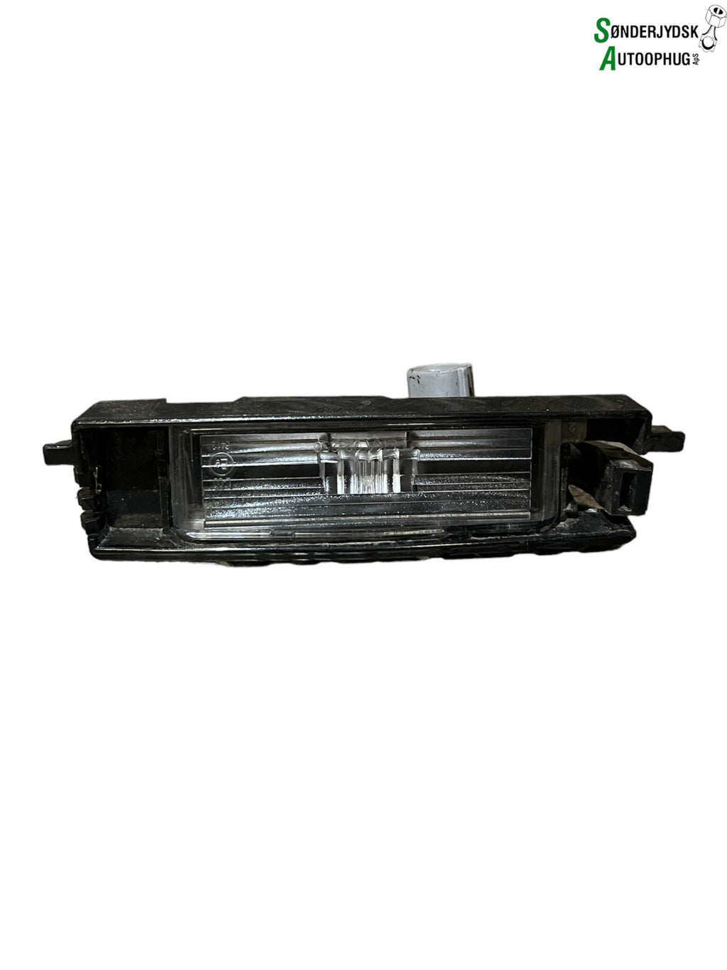Toyota Aygo Nummerpladelygte Med OEM Nr. 8127002230 Fra Toyota Ophugger