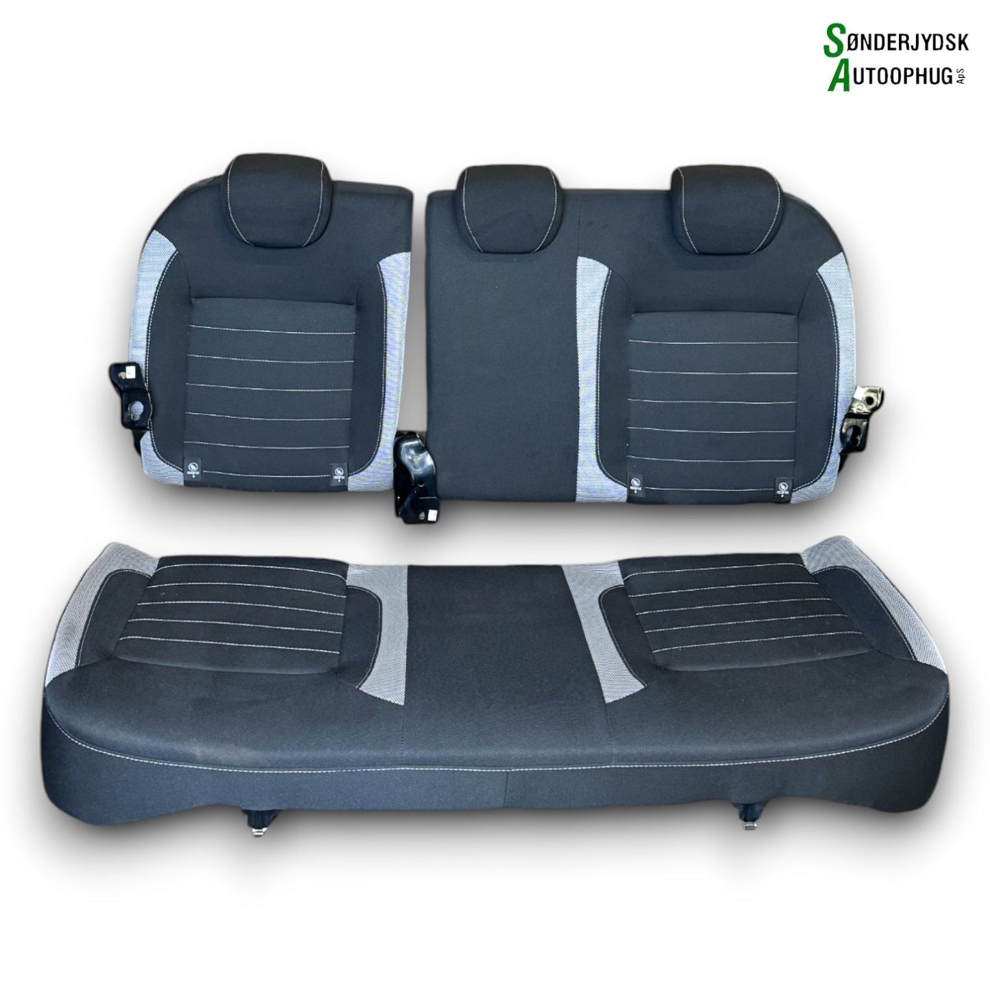 Dacia Sandero LL Bagsæde  Med OEM Nr. Ophugger Fra Dacia Ophugger