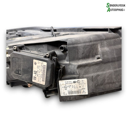 Skoda Superb Forlygte Med OEM Nr. 8U0941329 Fra Skoda Ophugger