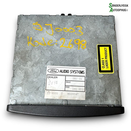 Ford Focus Radio M/Cd Med OEM Nr. 97AP18C815CC Fra Ford Ophugger