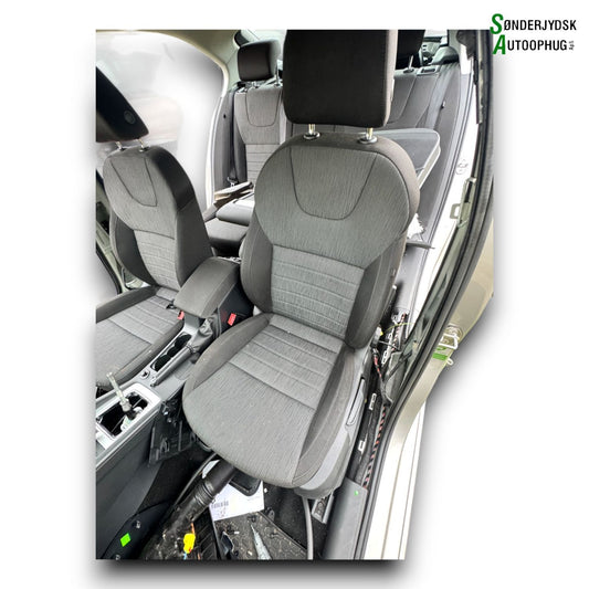 Skoda Octavia Forsæde - Forstol Med OEM Nr. 3AA881045AE Fra Skoda Ophugger