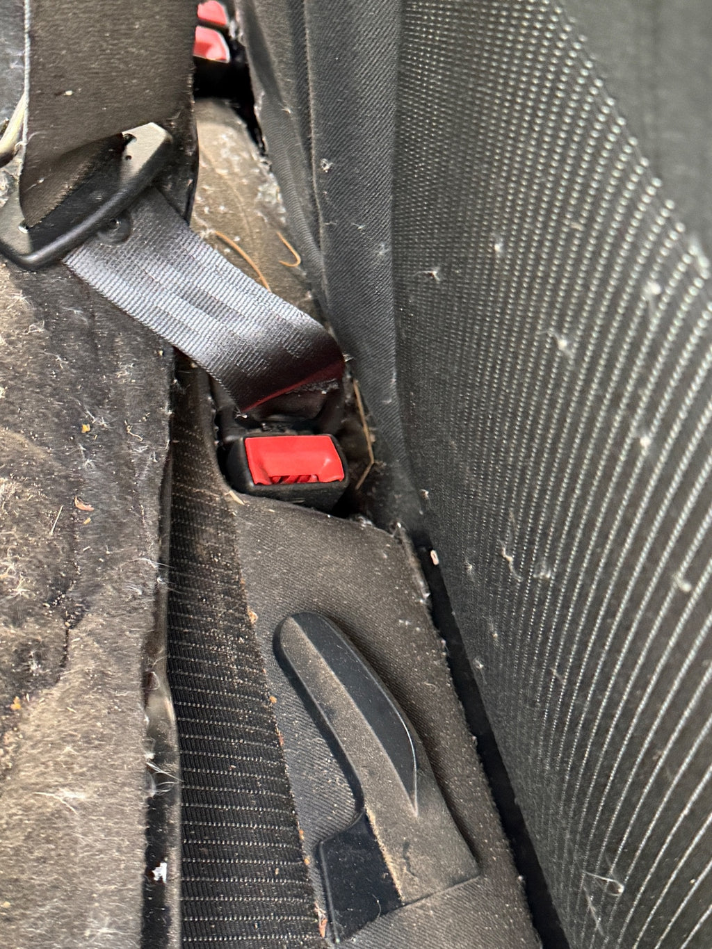Ford B-Max Seleholder (/-Lås) Med OEM Nr. 1802650 Fra Ford Ophugger