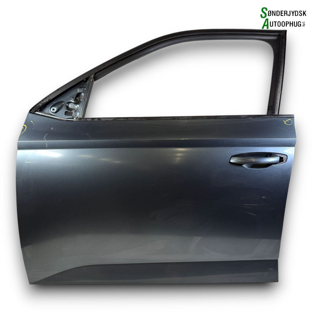 Skoda Fabia Fordør V Med OEM Nr. 6V0831055A Fra Skoda Ophugger