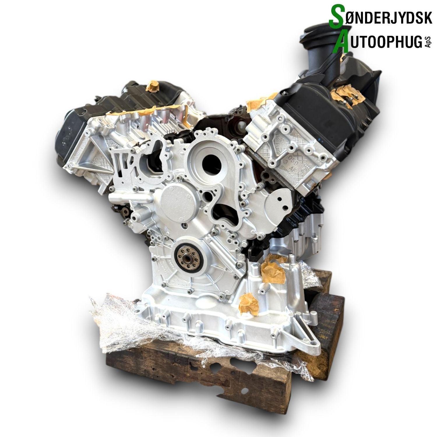 Audi Q7 Motor Med OEM Nr. 059100036NX Fra Audi Ophugger