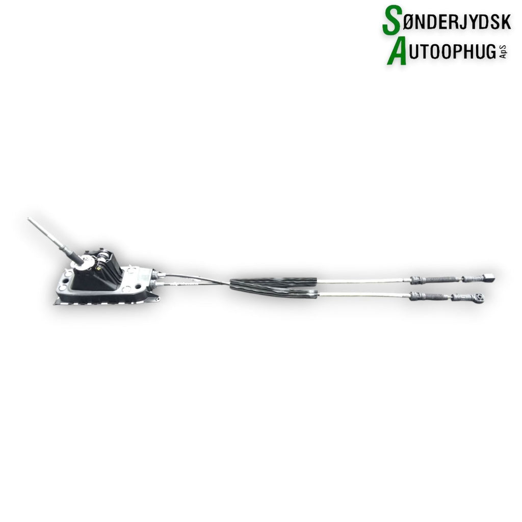 Skoda Octavia Gearskifte Med OEM Nr. 5Q0711049AP Fra Skoda Ophugger