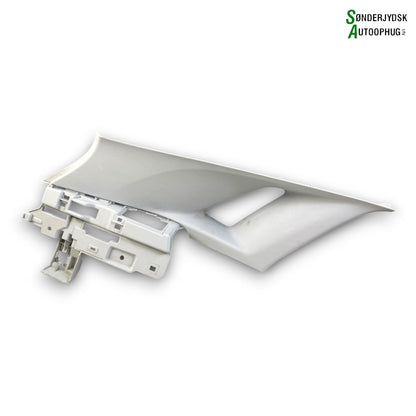 Opel Grandland Stolpebeklædning Med OEM Nr. YP00018977 Fra Opel Ophugger