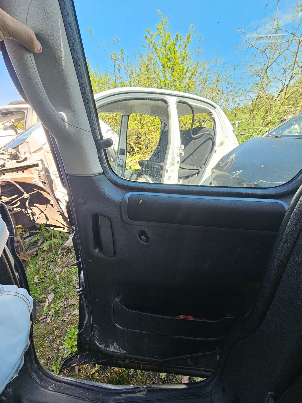 Peugeot Partner Skydedør H Med OEM Nr. 9008Q6 Fra Peugeot Ophugger