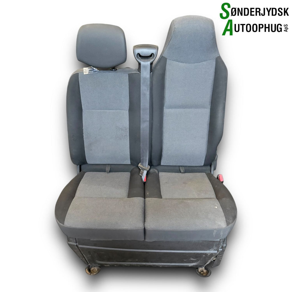 Renault Master Dobbeltsæde Med OEM Nr. 876016299R Fra Renault Ophugger