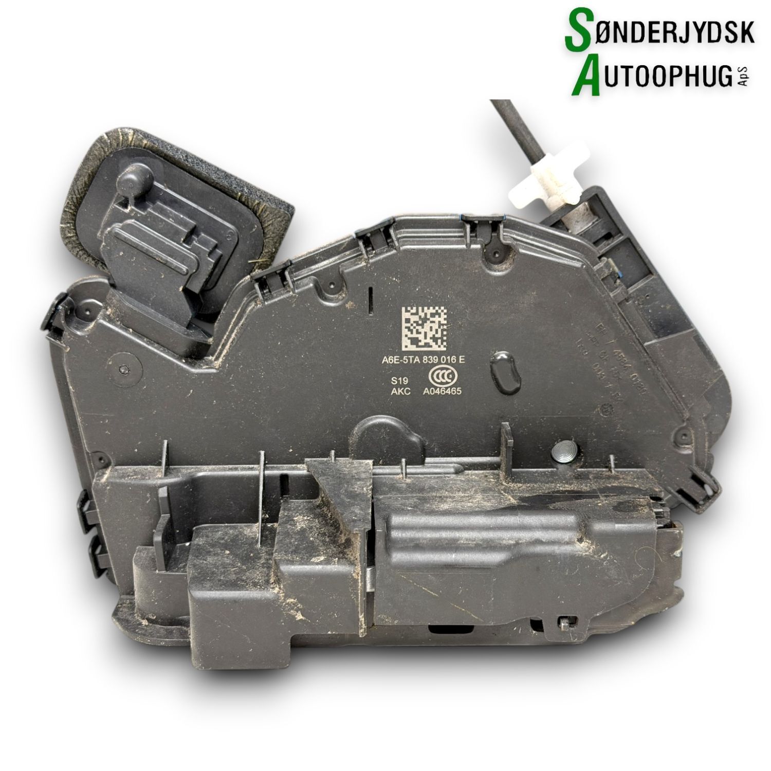 Skoda Fabia Dørlås Med OEM Nr. 5G4839016D Fra Skoda Ophugger
