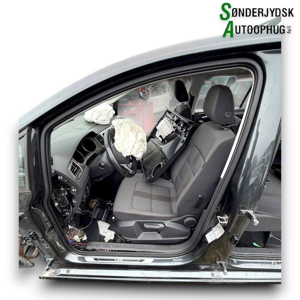 VW Golf Sportsvan Dørliste Gummi 4d Med OEM Nr. 510867911C Fra VW Ophugger