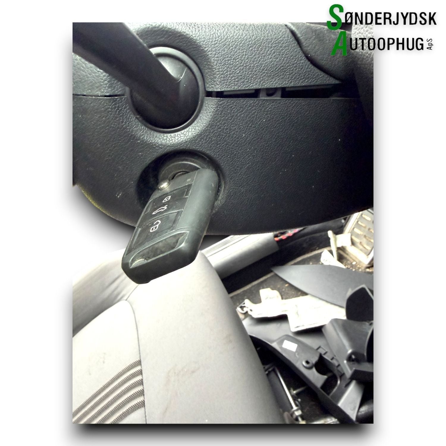 VW Golf Sportsvan Ratlås Med OEM Nr. 1K0905851B Fra VW Ophugger