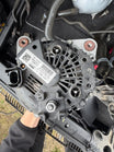 VW Golf Sportsvan Generator Med OEM Nr. 04E903015B Fra VW Ophugger