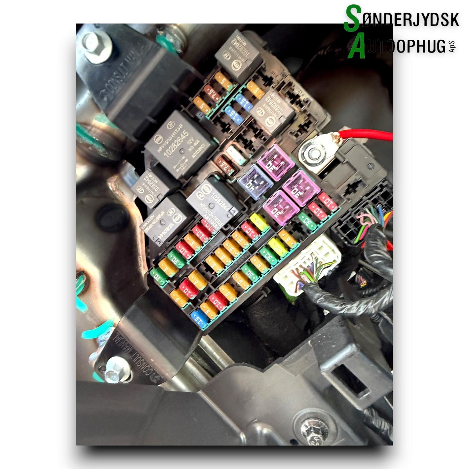 MG Ehs Hybrid Sikringsboks Med OEM Nr. Ophugger Fra MG Ophugger