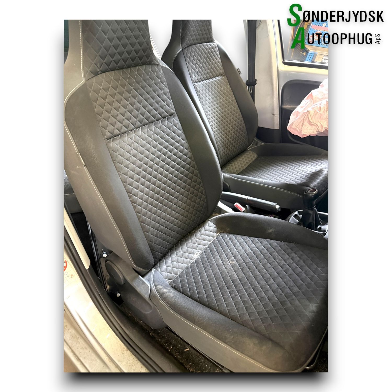 Skoda Citigo Forsæde - Forstol Med OEM Nr. 1S0881106BB Fra Skoda Ophugger