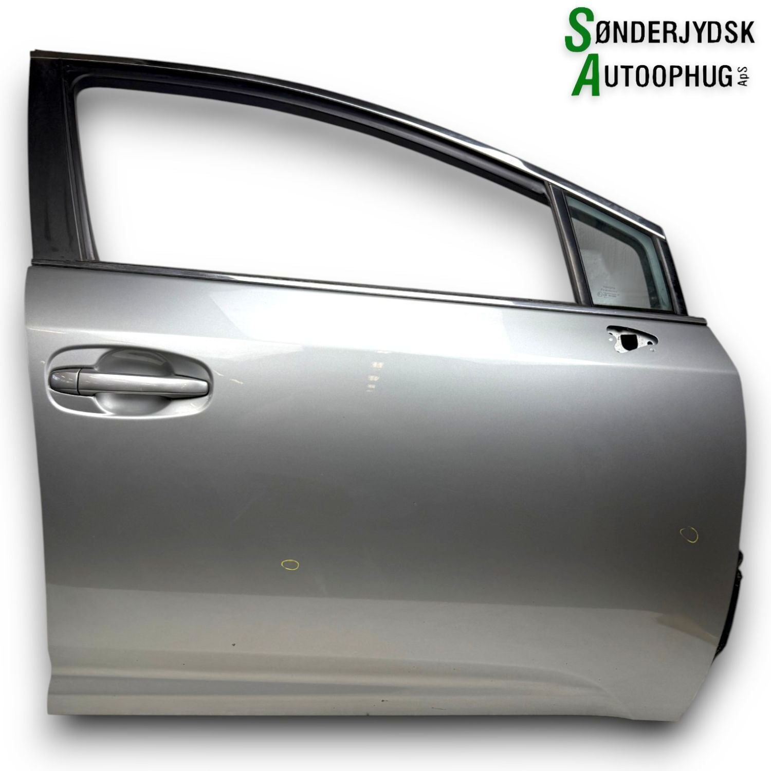 Toyota Avensis Fordør H Med OEM Nr. 6700105081 Fra Toyota Ophugger