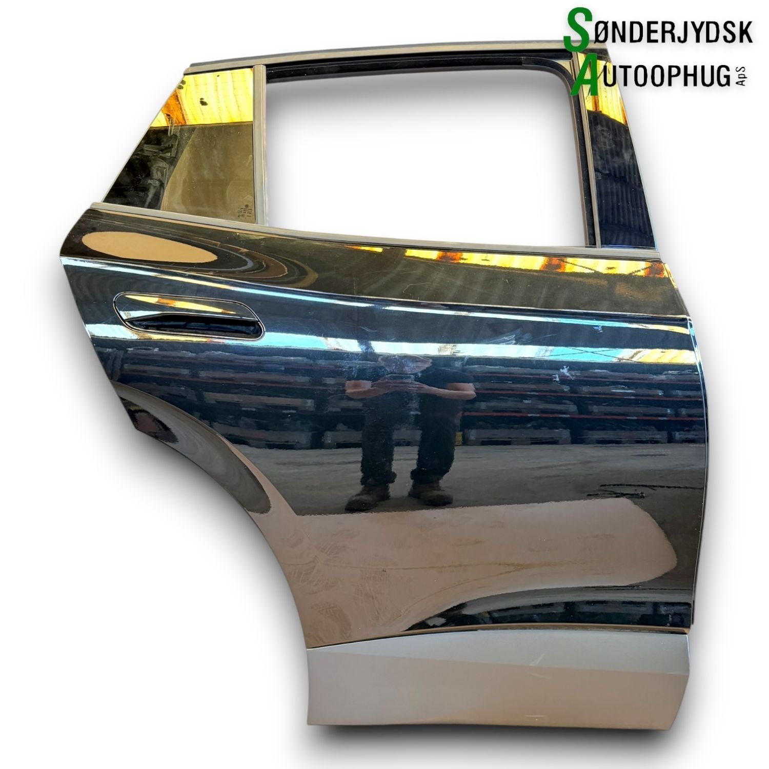 VW Id4 Bagdør H Med OEM Nr. 11A833056 Fra VW Ophugger