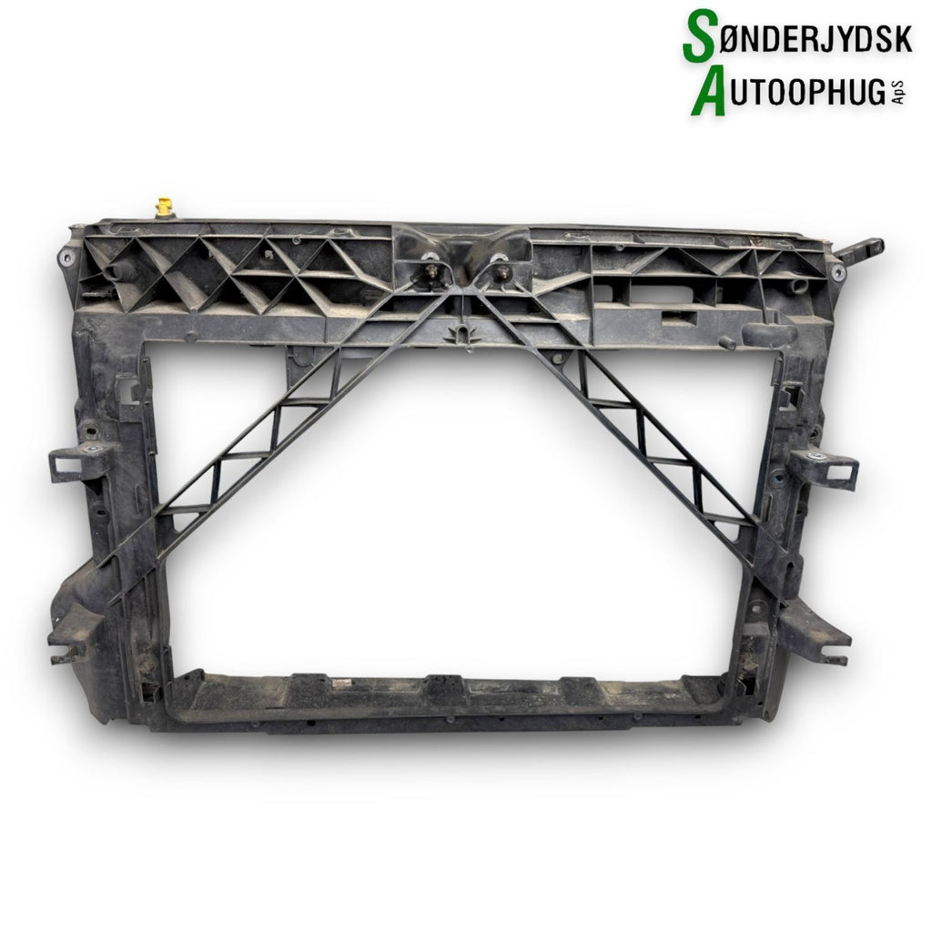 Skoda Fabia Frontkasse Med OEM Nr. 6V0805588D Fra Skoda Ophugger