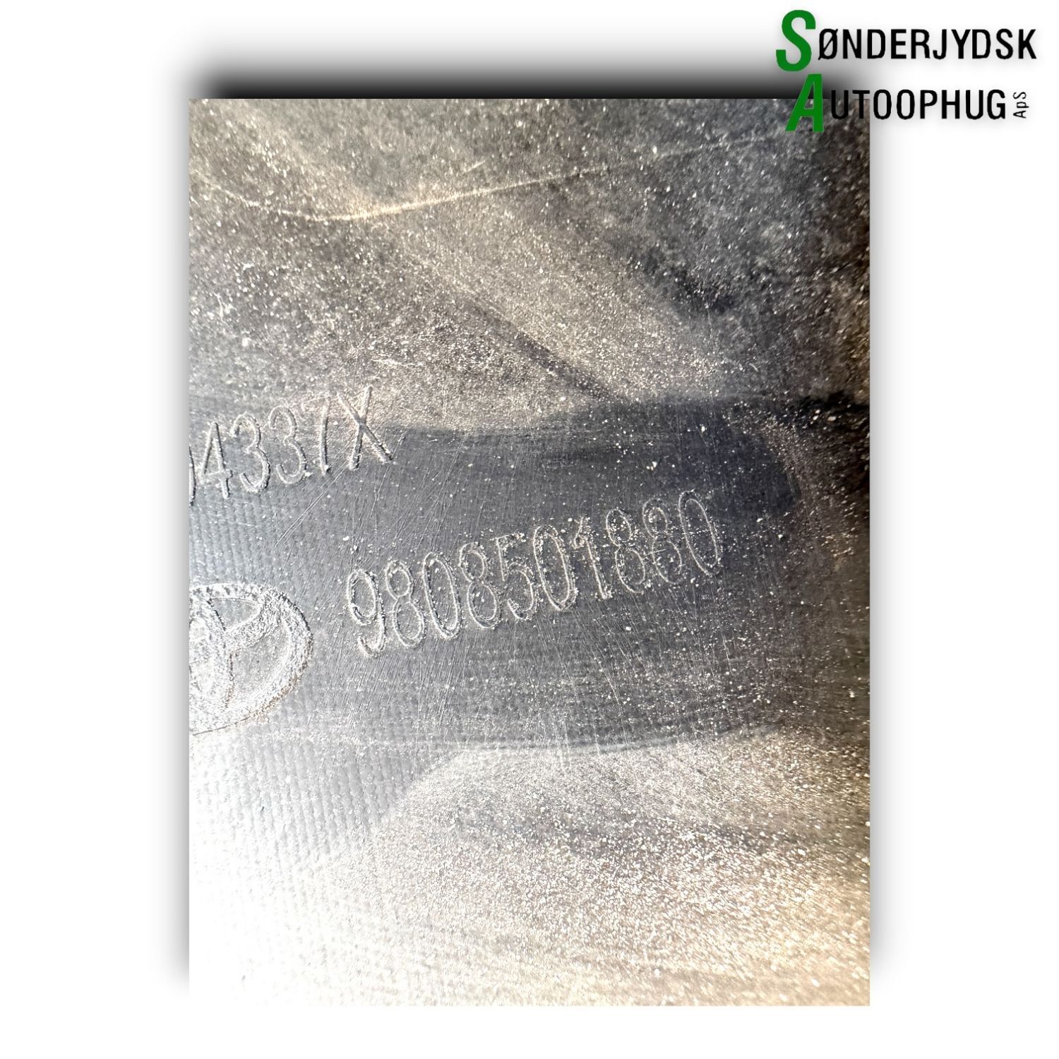 Peugeot Expert Forkofanger Dækliste Med OEM Nr. 9808501880 Fra Peugeot Ophugger