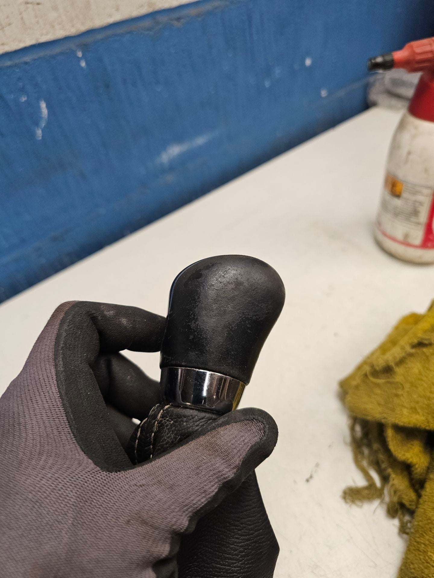 Ford Fiesta 7 Gearknop Med OEM Nr. Ophugger Fra Ford Ophugger