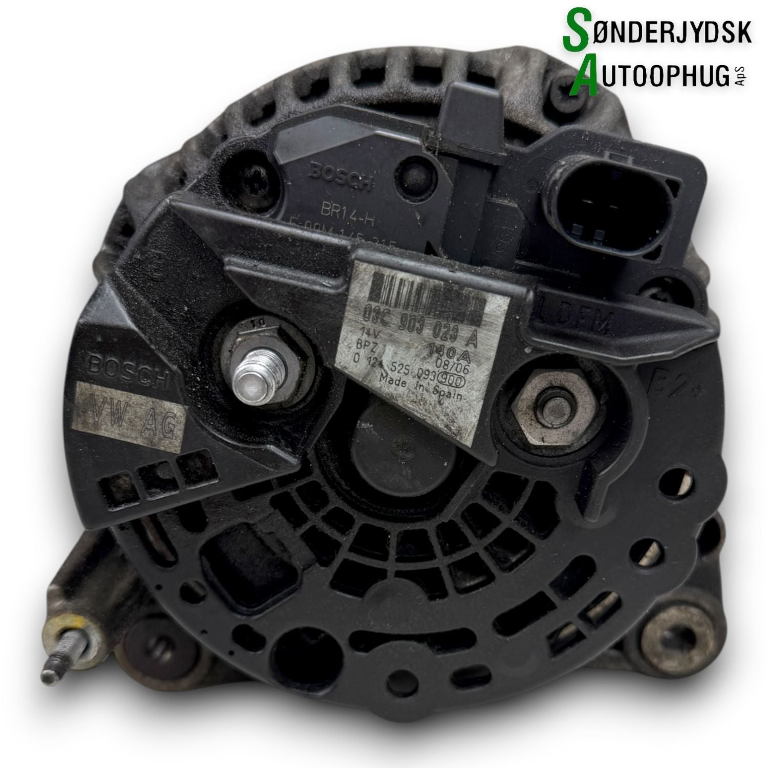 VW Passat 3C Generator Med OEM Nr. 03C903023A Fra VW Ophugger