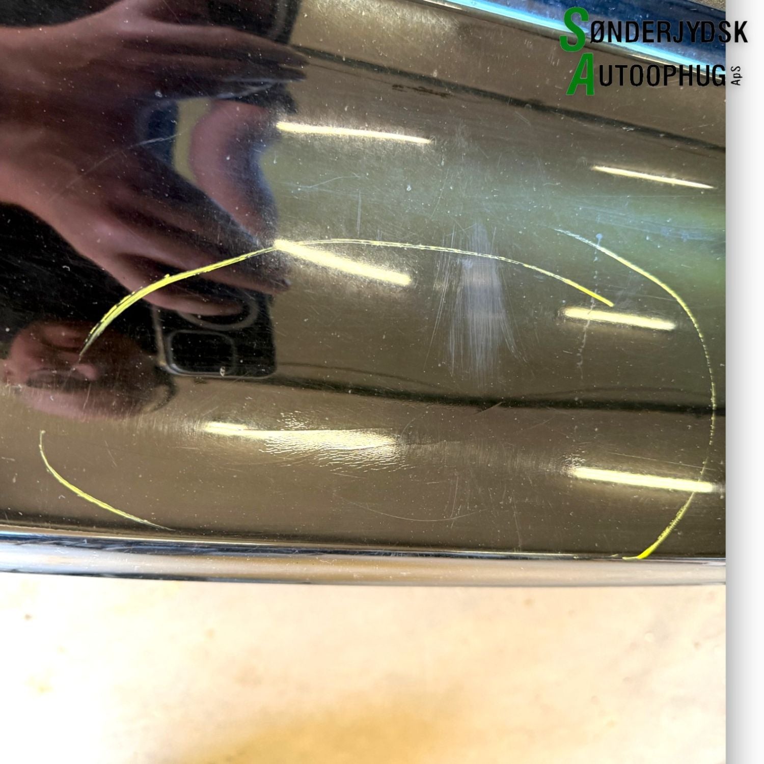 Audi A3 8V Bagkofanger Med OEM Nr. 8V4807067 Fra Audi Ophugger