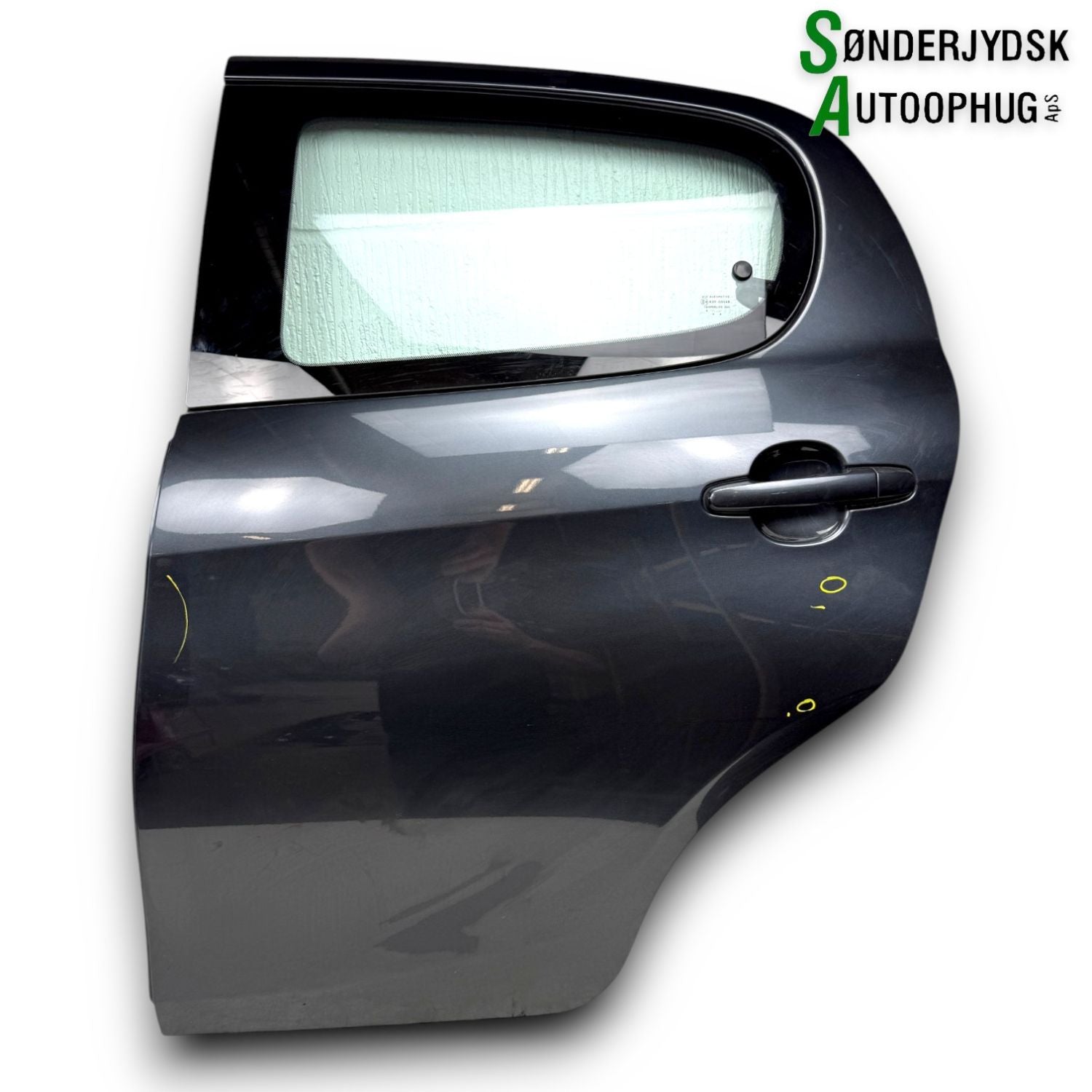 Peugeot 108 Bagdør V Med OEM Nr. B000962280 Fra Peugeot Ophugger