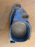 Audi A4 Motorophæng For Med OEM Nr. 8E0199335N Fra Audi Ophugger