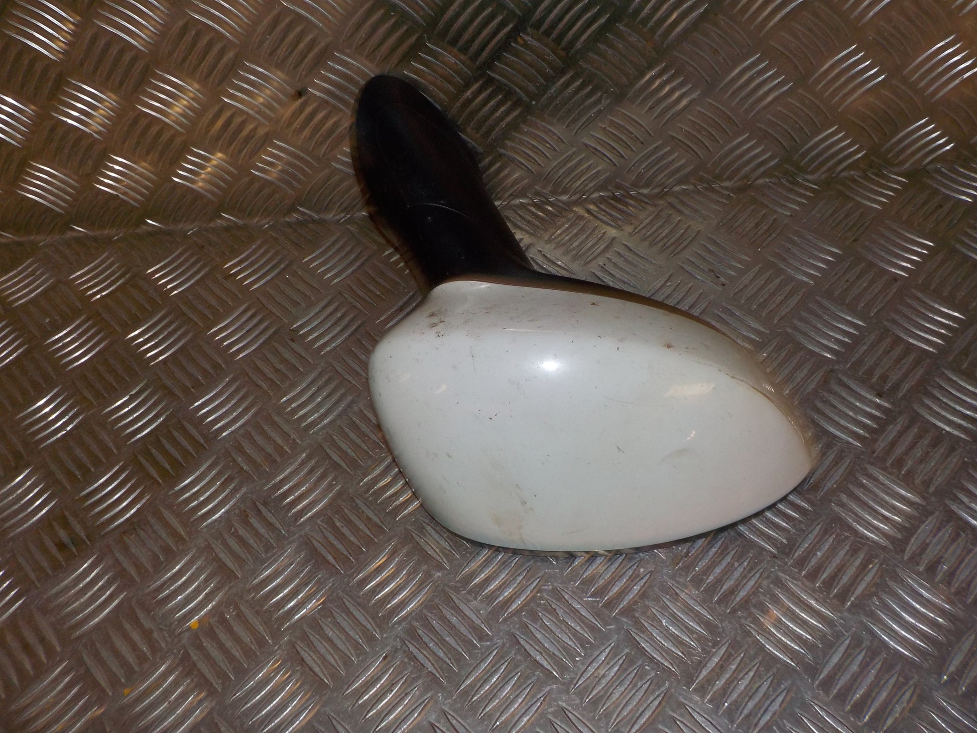 Fiat Punto Evo Sidespejl Med OEM Nr. 735596879 Fra Fiat Ophugger